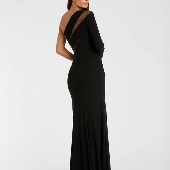 Mac Duggal Black One-Shoulder Gown 11311 - Picture 5 of 11